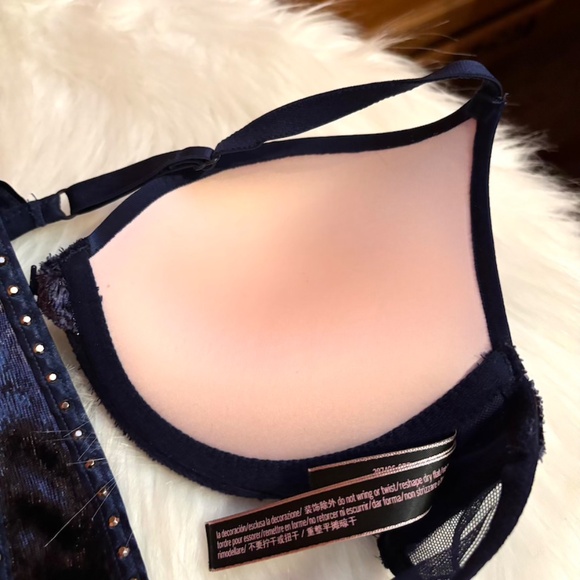 VS Very Sexy Front-Close Push Up Bra with Velvet Trim Studs - 32B (NWOT) - Picture 9 of 11